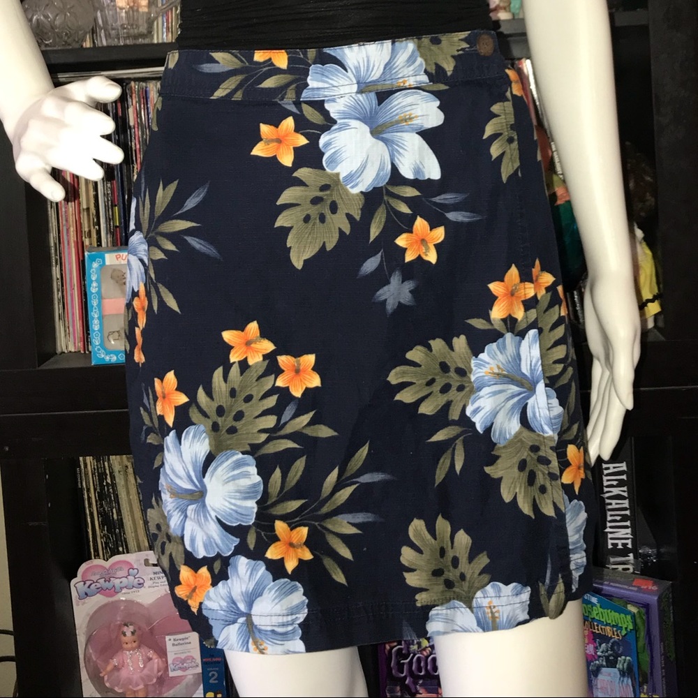 Size 12 Tropical floral print skort/skirt